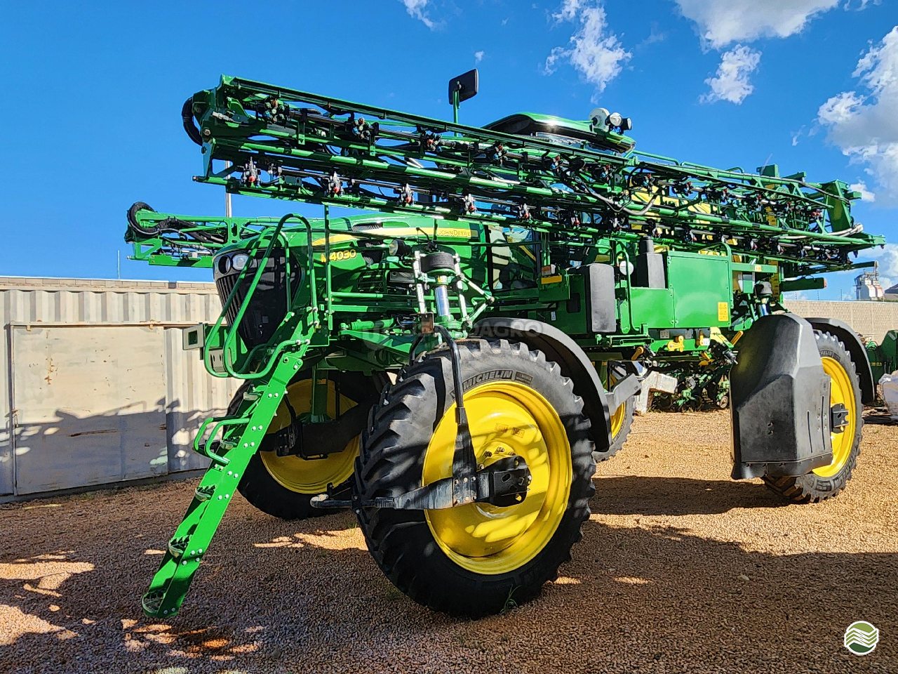 PULVERIZADOR JOHN DEERE JOHN DEERE M4030 Tração 4x4 Usado Agro Máquinas Agrícolas RONDONOPOLIS MATO GROSSO MT